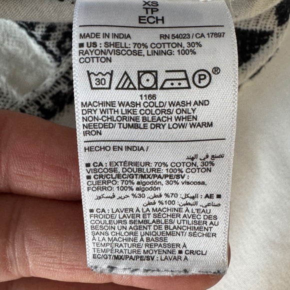 Old Navy Jacquard Black White Geometric Print Peasant Blouse XS Aztec V-Neck - Picture 6 of 11